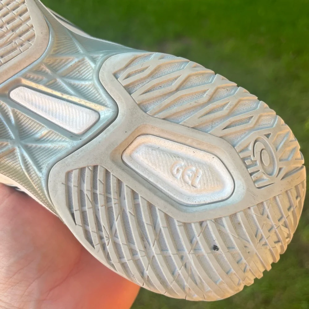 ASICS Women's White, Navy, Silver Athletic Volleyball Sneakers Sz 8
